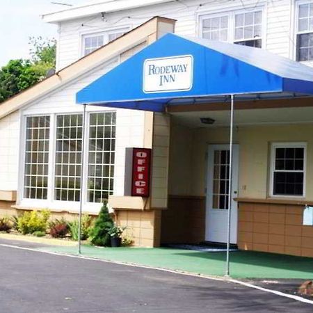 Rodeway Inn Wall Exterior photo